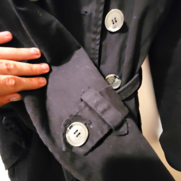 💥KENNETH COLE REACTION SIZE LARGE BLACK  JACKET W/TIE AROUND. 28 INCHES LENGTH - Picture 4 of 5